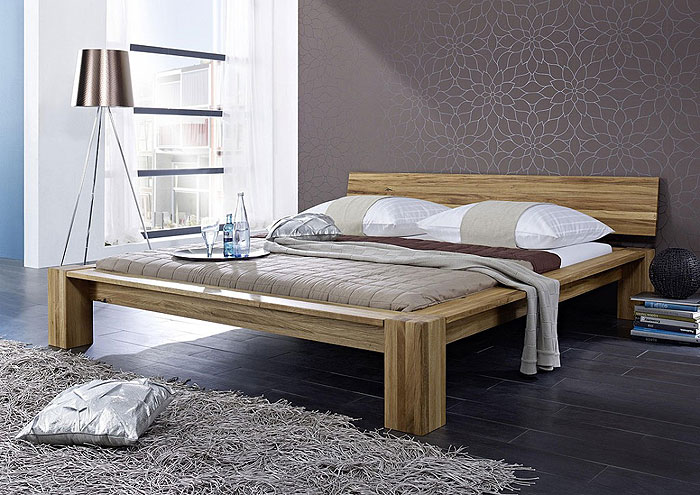 Massivholz Bett - Balkenbett aus Wildeiche - Massiv Holz